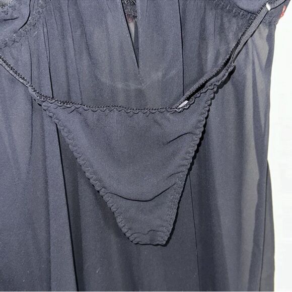 SW by Cinema ETOILE L Black Red Embroidered Chiffon Intimate Gown with Thong - Picture 7 of 11